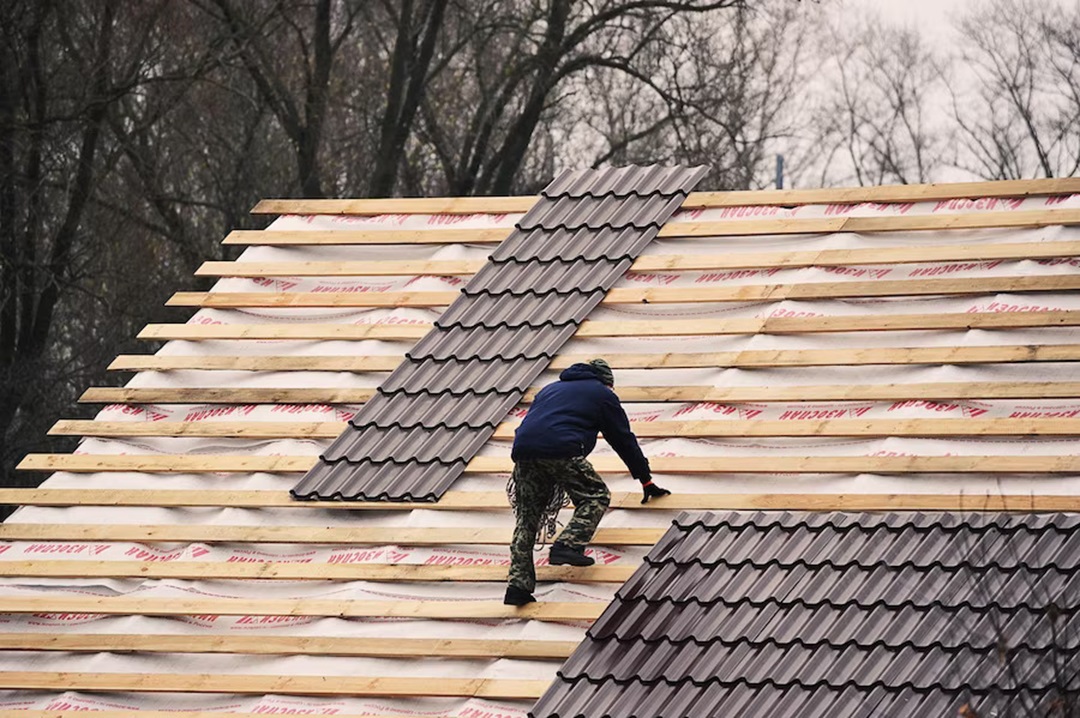 Low-Bid Roofing Contractors