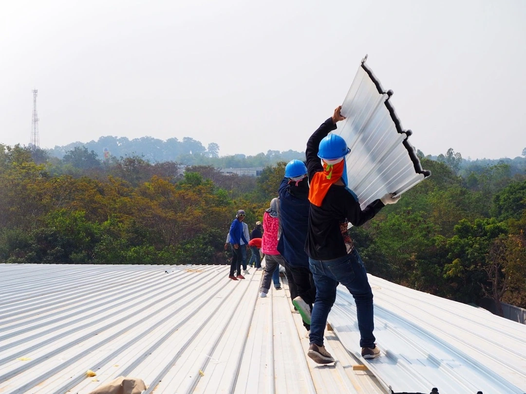 Commercial Roof Repair and Maintenance-Roofing Constraction All employee